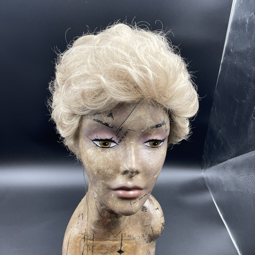 Tony of Beverly Petite Sara Wig Blonde Eurotex Elura Kanekalon Korea‎